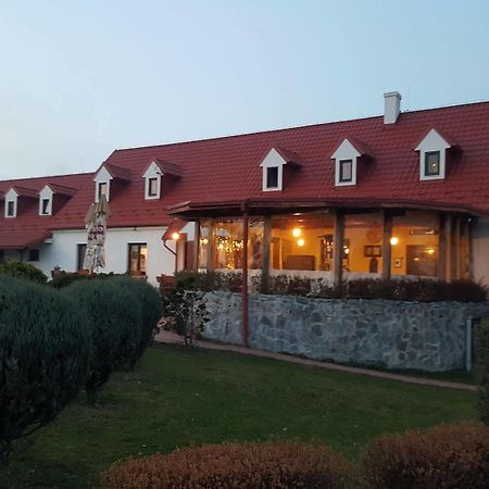 Hotel Carpatia Bratislava Esterno foto