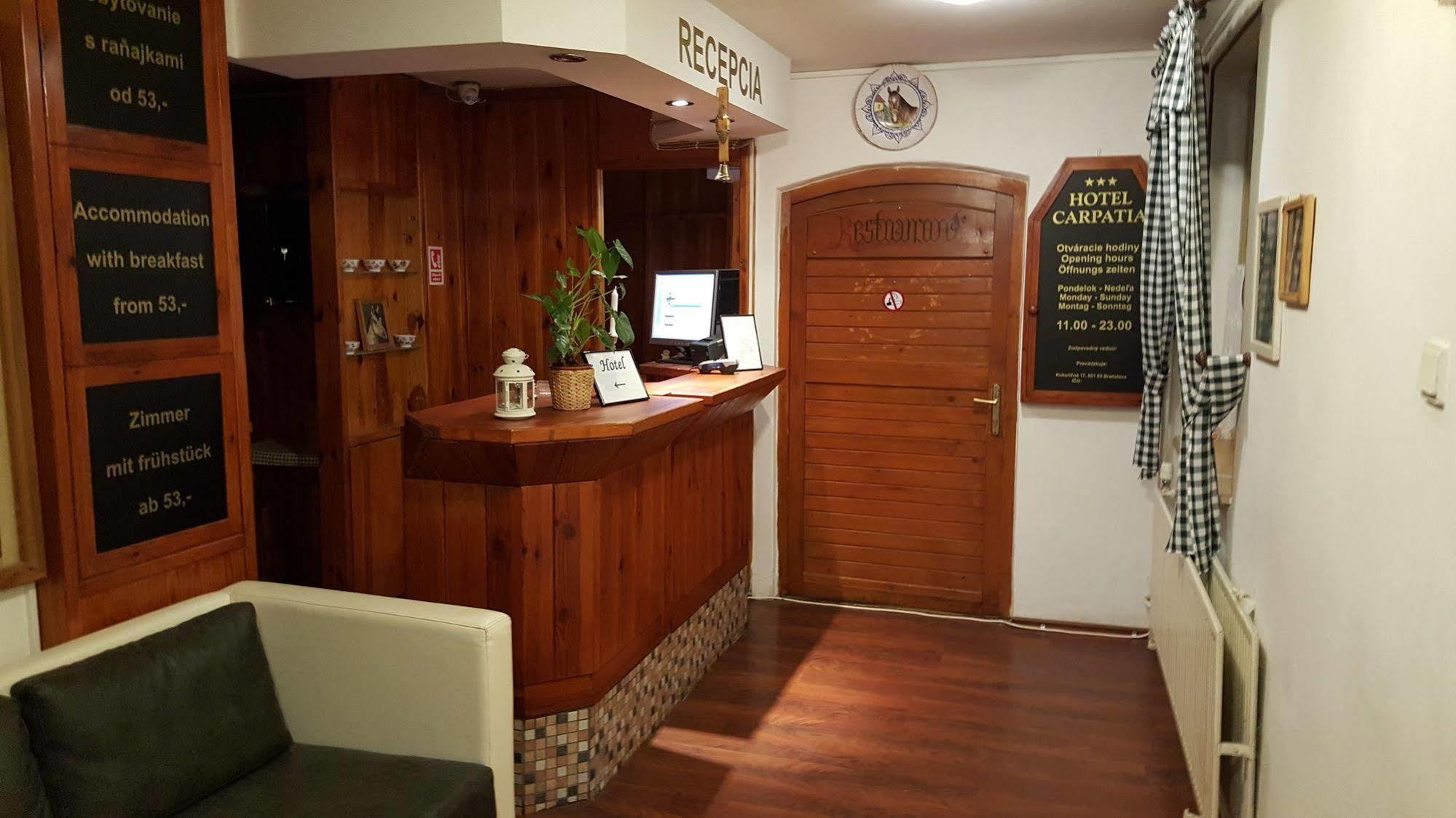 Hotel Carpatia Bratislava Esterno foto